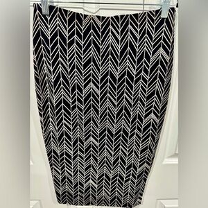 Vince Camuto Black and Cream Chevron Midi Skirt